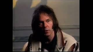 Neil Young - fascinating short interview (1990)