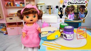 Baby Alive doll Ayla's Afternoon Routine DIY Peanut butter sandwich