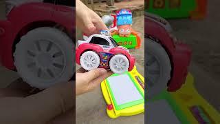 Xe ô tô cảnh sát, xe đồ chơi chạy pin | Surprise police car #shorts