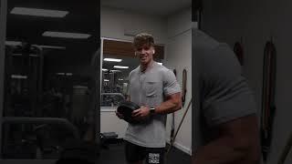 Key exercises to improving your grip strength/forearms #youtubeshorts #bodybuilding #forearmworkout