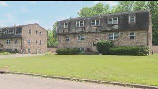 Neighbors frustrated with dilapidated apartment