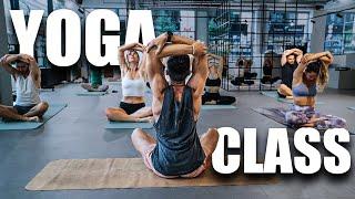 HUB joga s @TomashStrnadyoga   | GymBeam Prague Fitness Hub