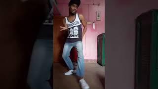 Abhi kuch dino se .. Dancing without practice