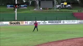 Ender Chaparro Jr bateando en el Nacional de Clubes Paraná 2019