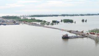 Dike breach sealed at China's second-largest freshwater lake