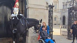 Kings guard moves his horse for disabled man picture #kingsguard