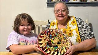 My Mamaw and little miss make candy apples recipe!