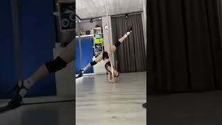 Учу новый трюк #poledance #dance #пилон #strike