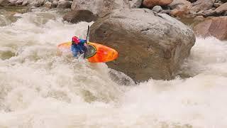 Ecuador kayaking tour 2018/19