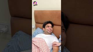 Kisi ko taweez chaiye?#feelmuneeb #comedy #funny #husbandandwifecomedy #explore #viral #trending