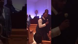 Pastor Johnteris Tate singing