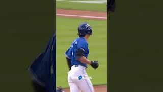 KBO 역대 28번째 백투백투백 홈런, 덕아웃의 순간 #shorts
