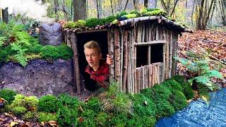 Ik Bouwde Een Ondergrondse Survival Hut (om in te overleven)