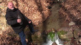 Apenteiche Apenteichquelle Winzenburg - Lebendiges Wasser direkt aus der Quelle im Berg ( 4.4.2023 )