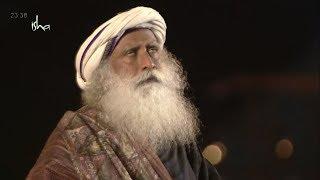 Sadhguru went into Trance state(Bhava Samadhi)when Chanting Shiva Mantra in Shivaratri 2018