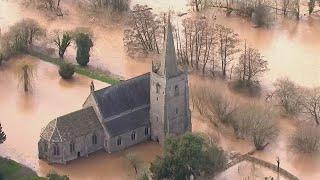 Storm Dennis: Aerials show extent of floods as River Wye reaches record highs