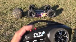 Traxxas E-Revo 2.0 self righting demo.