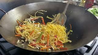 How to Make Beef Lo Mein