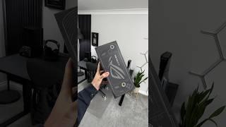 Unboxing the ROG Ally X