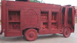 It took 90 days to build a tenon-and-mortise fire truck for my grandson