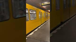 U-Bahn #deutschland #berlin 