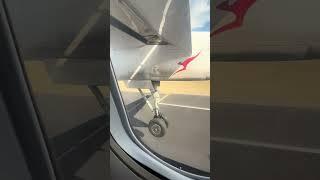 Qantas Fokker - De Havilland Canada Dash 8 landing experience.