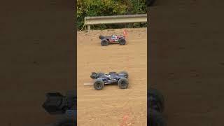 RC drag race Kraton vs Sledge