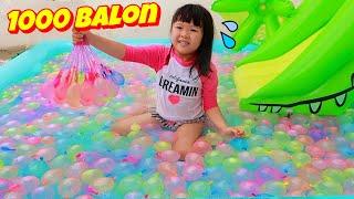 What's it like to swim with 1000 balloons?