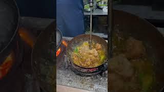 Khan Shinwari chicken black pepper and Green chilli Sadiqabad food street #shortsteed #mzvlogs #top