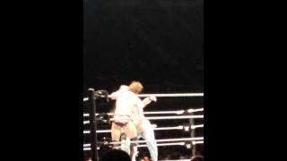 Luke Harper drops Alex Riley