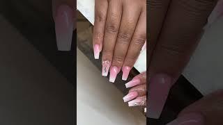 Pink&White Ombré #nailart #nail #nailartwow #nailtutorial #nailsoftheday