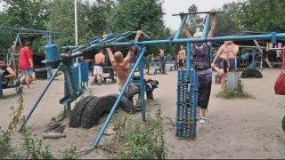 Hardcore outdoor gym in Kiev has equipment made from WWII tanks