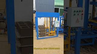 Hollow blocks machine cement brick making machine with with automatic operation and big vibration