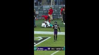 Jeff Wilson rushes for a 15-yard Gain vs. Baltimore Ravens