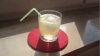 Limonade (Erfrischendes Sommergetränk)