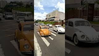 UM FUSCA MAIS TOP QUE O OUTRO lindos carros antigos e clássicos