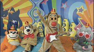 The Banana Splits - The Tra La La Songs (2008 costume version)