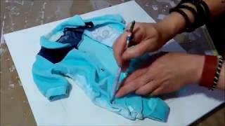 Pintura em tela com Aplicação de Roupas de Bebês -  Ateliê Pincel de Cipó