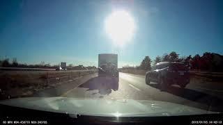 Moron RV driver VS reckless sports car [Liberty, MO]