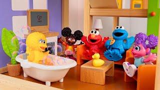 Sesame Street Elmo's New House | Learning Video for Toddlers and Kids