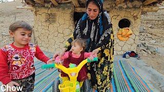 "Soghari and her children in the mountains: life away from the fisherman!"