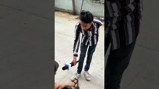 market mein aaya Nahin bhikhari.