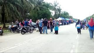 Di Pasar Parit Khalid Laut, Parit Raja (Flashmob Silat)