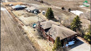 You Must See This Incredible 5 Floor Split Level Abandoned House! So Much Cool Stuff Left To See*