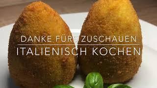 Arancini Siciliani Arancine al Ragú Siciliano, Gefüllte Reisbällchen mit Ragú, Fingerfood Süditalien