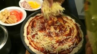 Vegetable Pizza Topping Recipe - آموزش چیدمان پیتزای گیاهی