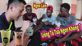 Quanglinhvlogs || Lần Đầu Anh Da Đen Uống Trà Sữa Matcha Của Việt Nam - Phản Ứng Cười Đau Bụng #245