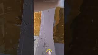Manufacturing process for the edges and corners of arc - shaped wall surfaces
