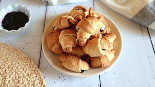 Biscotti Morbidi Ripieni con Impasto allo Yogurt