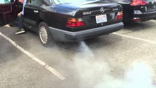 89 Mercedes 300D Diesel Straight Pipe Exhaust Sound